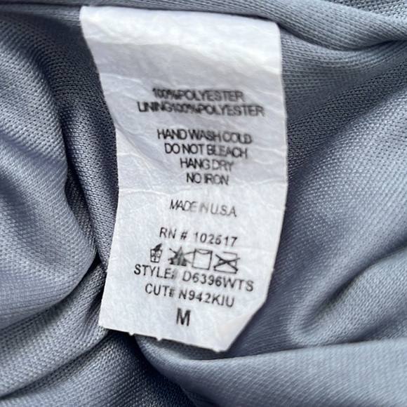 Soprano One Sleeve Textured Ruched Dress Size Medium - Picture 8 of 8